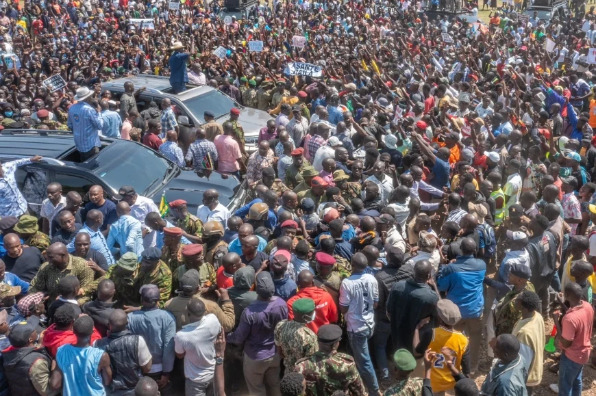 “Kumi bila break!”- Homa Bay residents back Ruto over Sh2.2bn power project
