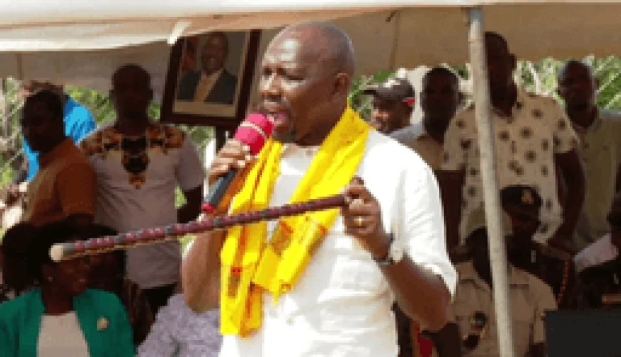 Murkomen to Kenyans: Police are not animals from hell, respect them