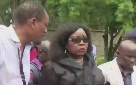 Mama Ida arrives in Opoda Farm, Bondo ahead of Raila's burial