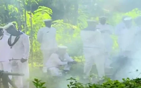 Raila accorded 17-gun salute and last post in fitting farewell