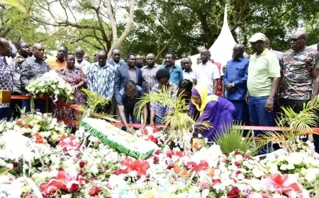 Orengo lauds governors after visit to Raila Odinga’s home, grave site