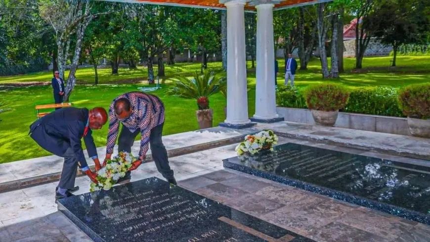 Uhuru lays wreath at Moi, Mama Lena’s graveside in Kabarak