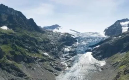 Bodies of two hikers missing for decades found after Swiss glacier melts