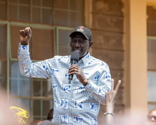 Ruto finds praise in Kalonzo’s Tseikuru road criticism