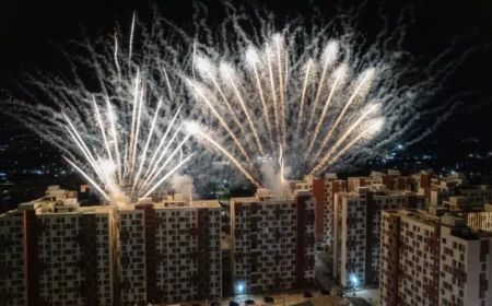 Fireworks as Ruto commissions Sh5.3bn Eldoret Pioneer estate, hands over keys to 2,157 homeowners